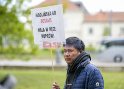 Protest w obronie kupców z hali przy Modlińskiej 6D
