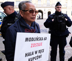 Protest w obronie kupców z hali przy Modlińskiej 6D
