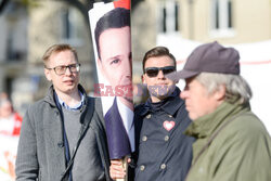 Rafał Trzaskowski na Starym Rynku w Łodzi