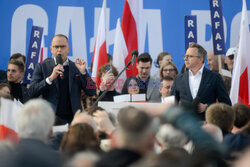 Rafał Trzaskowski na Starym Rynku w Łodzi