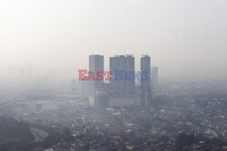 Smog w Bekasi w Indonezji