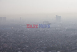 Smog w Bekasi w Indonezji