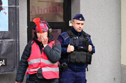 Protest pod kliniką aborcyjną Abotak