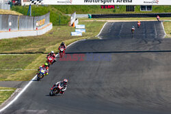 Pierwsza runda Miedzynarodowych Motocyklowych Mistrzostw Niemiec IDM na torze Oschersleben