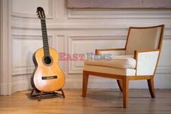 Gitara Andresa Segovii wystawiona na aukcji