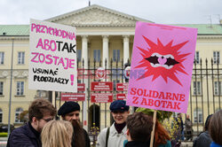 Demonstracja solidarnościowa z przychodnią aborcyjną Abotak