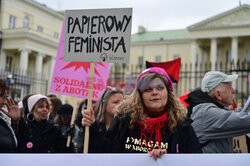 Demonstracja solidarnościowa z przychodnią aborcyjną Abotak