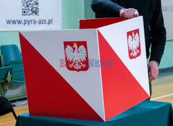 Wybory prezydenckie 2025 - liczenie glosów
