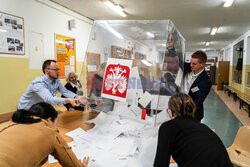 Wybory prezydenckie 2025 - liczenie glosów