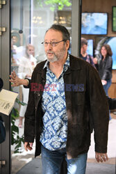 Jean Reno przed studiem DDTVN