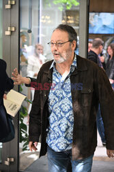 Jean Reno przed studiem DDTVN