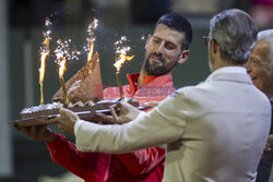 Novak Djokovic z tortem