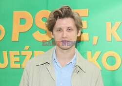 PSIknik prasowy filmu O psie, który jeździł koleją 2