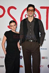 Premiera filmu "Psoty"