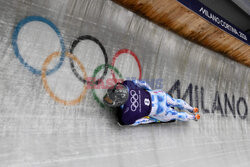 IO Mediolan-Cortina 2026: Vladyslav Heraskevych w kasku z ukraińskimi sportowcami poległymi w wojnie