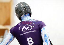 IO Mediolan-Cortina 2026: Vladyslav Heraskevych w kasku z ukraińskimi sportowcami poległymi w wojnie