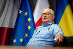 Lech Wałęsa udziela wywiadu agencji AFP