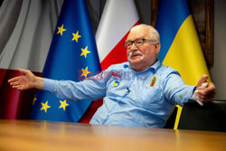 Lech Wałęsa udziela wywiadu agencji AFP