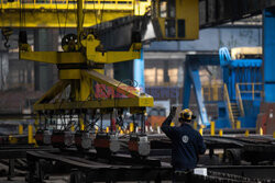 Praca w Stoczni Gdańskiej  - AFP