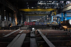 Praca w Stoczni Gdańskiej  - AFP