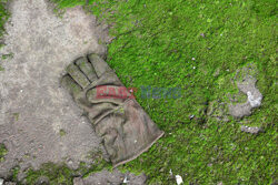 Miejscy odkrywcy w opuszczonej fabryce