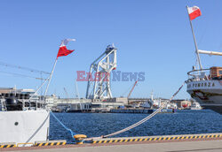 Dźwigowiec "Svanen" w gdyńskim porcie