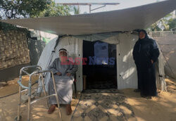 Starszy Palestyńczyk utrwala wojnę w obrazach