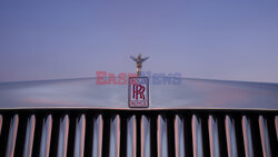 Rolls-Royce zaprezentował pierwszy w pełni elektryczny dwumiejscowy kabriolet