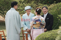 Japońska rodzina królewska na corocznym przyjęciu w cesarskim ogrodzie Pałacu Akasaka