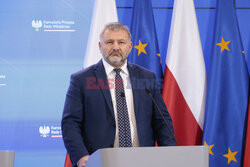 Konferencja ministrów: Domańskiego, Żurka i Siemoniaka