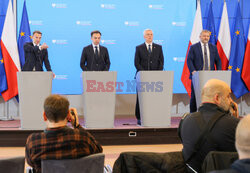 Konferencja ministrów: Domańskiego, Żurka i Siemoniaka