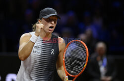 Iga Świątek przegrała z Andriejewą na turnieju WTA 500 w Stuttgarcie