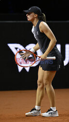 Iga Świątek przegrała z Andriejewą na turnieju WTA 500 w Stuttgarcie