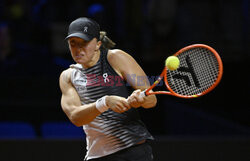 Iga Świątek przegrała z Andriejewą na turnieju WTA 500 w Stuttgarcie