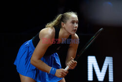 Iga Świątek przegrała z Andriejewą na turnieju WTA 500 w Stuttgarcie