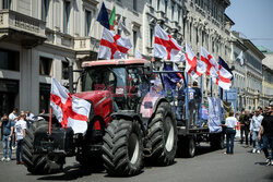Marsz "Bez strachu: w Europie panowie we własnym domu" w Mediolanie