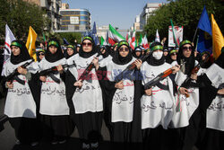 Tysiące dziewcząt na ulicach Teheranu z okazji rocznicy urodzin Hazrat Masumy