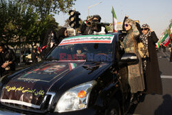 Tysiące dziewcząt na ulicach Teheranu z okazji rocznicy urodzin Hazrat Masumy