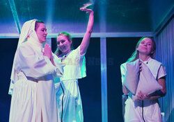 Teatr Łaźnia Nowa Próba medialna spektaklu "Larwy"