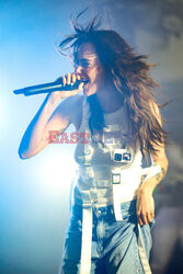Koncert Cary Delevingne w Paryżu