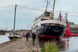 Gdańsk - statek uderzył w Nabrzeże Stoczni Cesarskiej