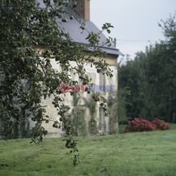 17 wieczny francuski wiejski dom z ładnymi antykami -Andreas Von Einsiedel