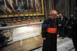 Nowy grobowiec i kaplica Jana Pawła II