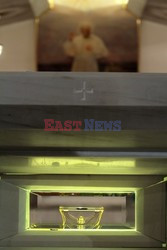 Relikwie Jana Pawla II przeniesiono do Kosciola Centrum JP II