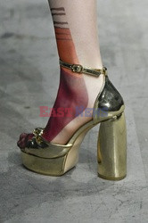 Carlos Gil details