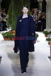 Oscar de  La Renta LB