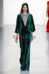 Tadashi Shoji