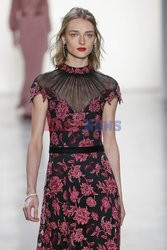 Tadashi Shoji